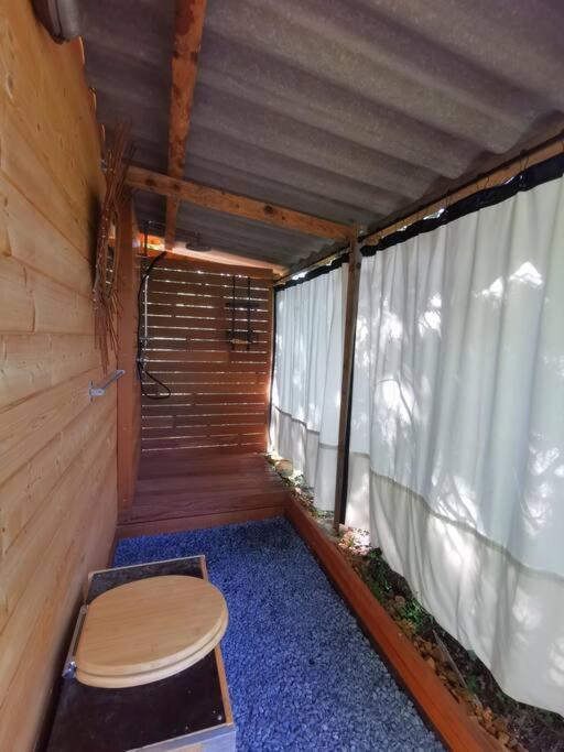 Cabanon Dans Un Ecrin De Verdure 卡连 外观 照片