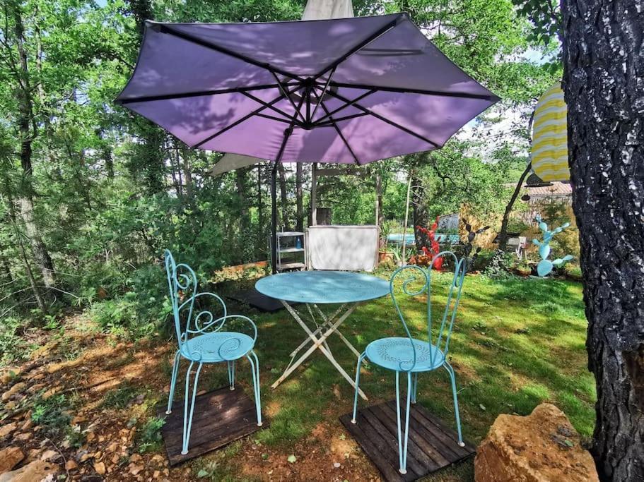 Cabanon Dans Un Ecrin De Verdure 卡连 外观 照片